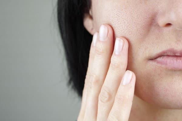 Những điều cần tránh khi trị mụn bọc không đầu
